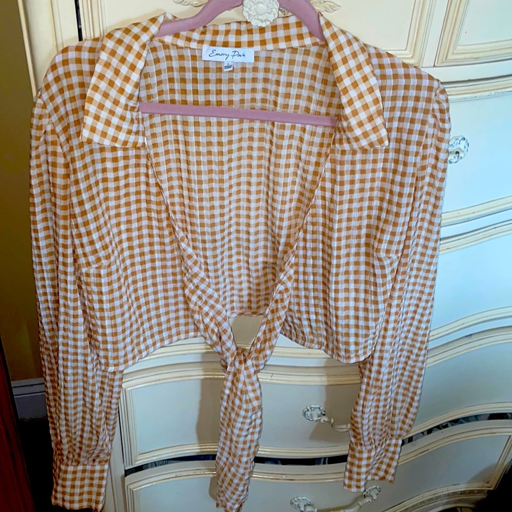 Tan checkered long sleeve collared wrap shirt worn 1x!